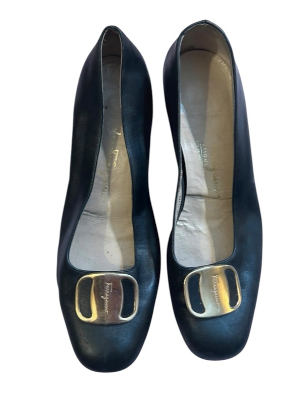 Vintage Salvatore Ferragamo Leather Block Heel Pumps Gold Logo Buckle old money - Picture 8 of 11